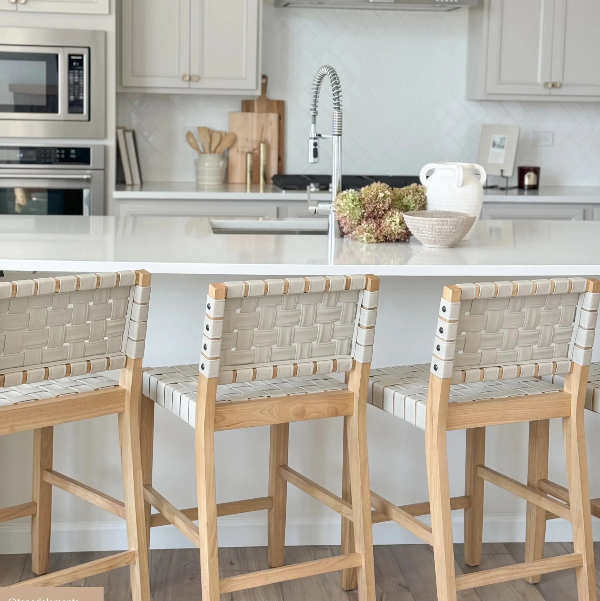 Faux Leather Woven Counter Height Bar Stools Off White (Set of 2)